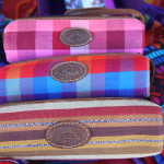 Portaritratto in stoffa con colori tipici